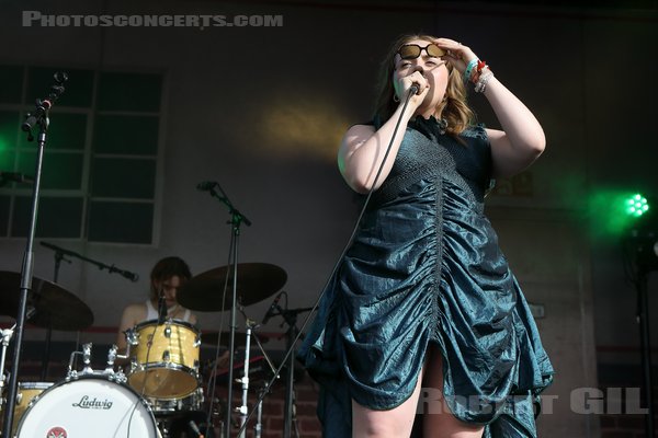 NELL MESCAL - 2024-08-21 - SAINT CLOUD - Domaine National - Scene Firestone - 
